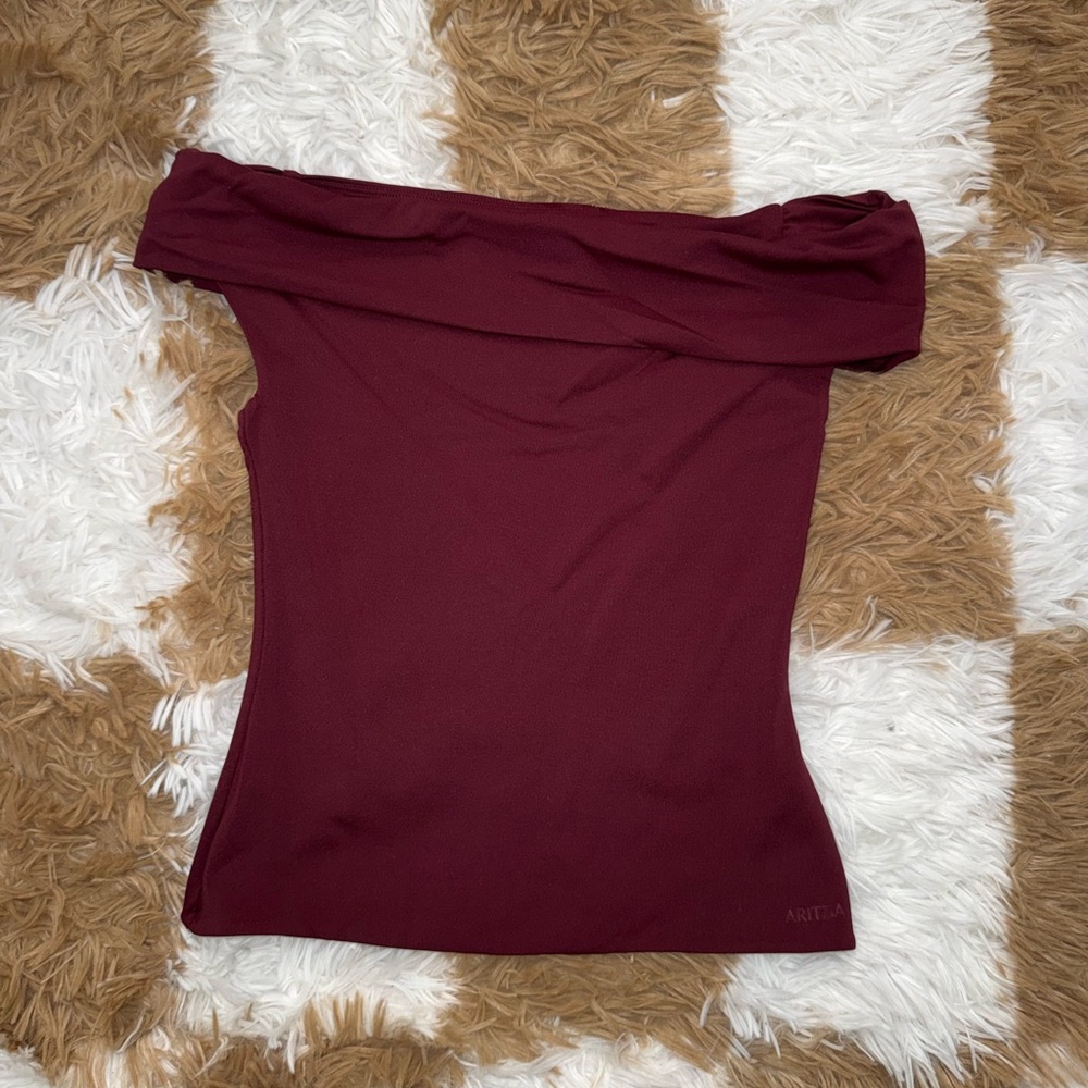 Aritzia Ravish Contour Top